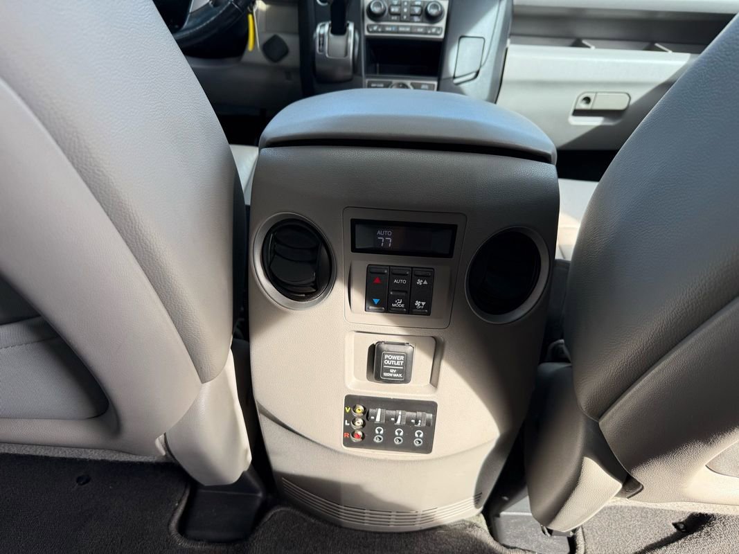 Used 2014 Honda Pilot Touring image 22