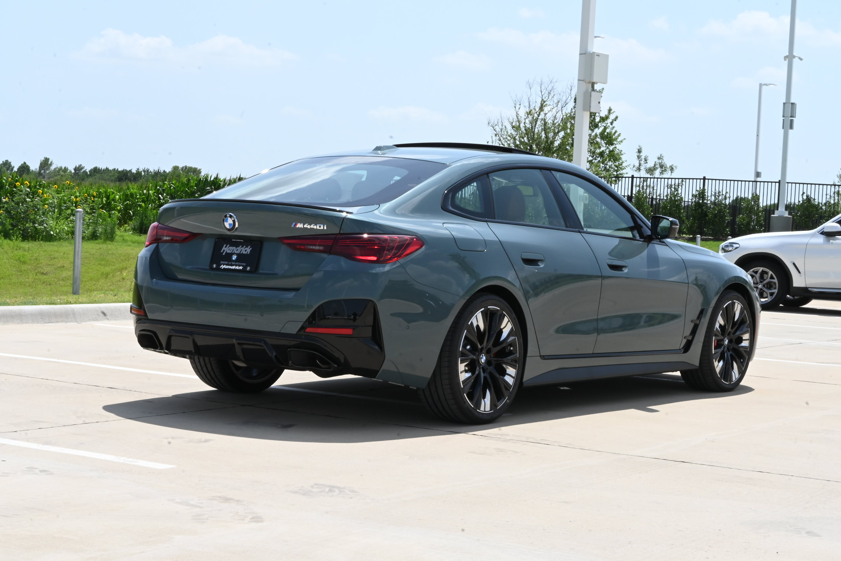 New 2026 BMW M440i w/ Premium Package RWD image 8