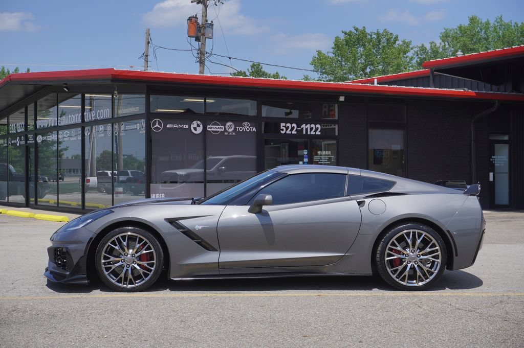 Used 2015 Chevrolet Corvette Stingray Coupe w/ 2LT Preferred Equipment Group RWD image 4