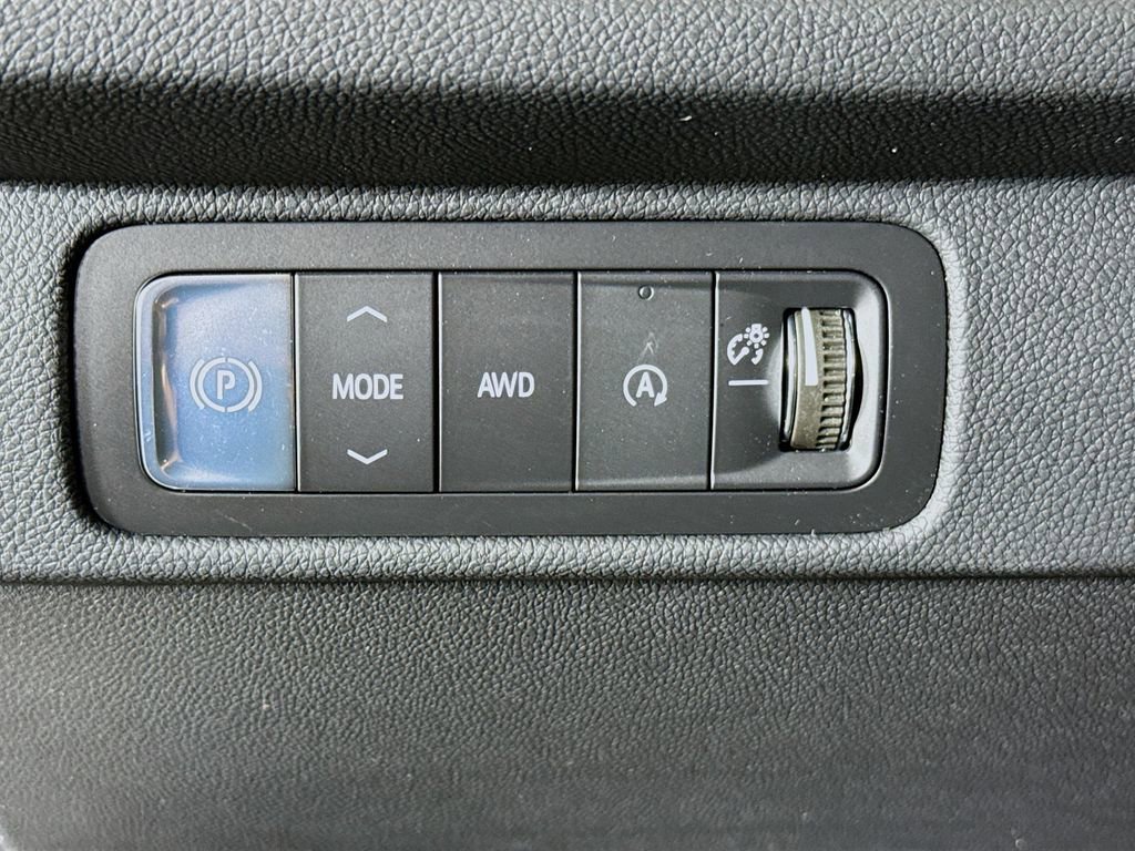 New 2026 Chevrolet Traverse RS w/ LPO, Floor Liner Package image 10