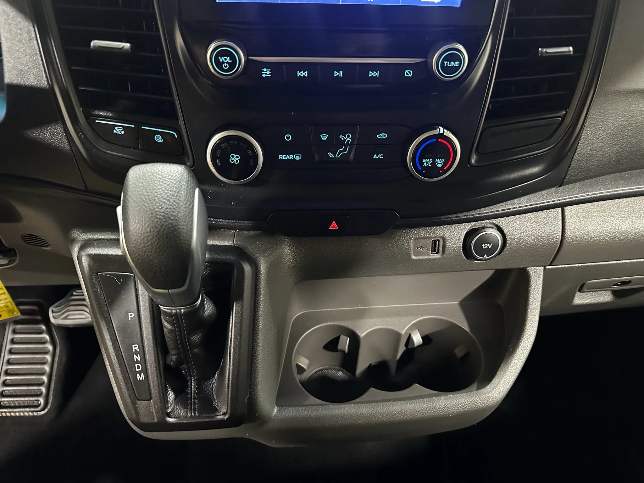 Used 2020 Ford Transit 150 XL RWD image 39