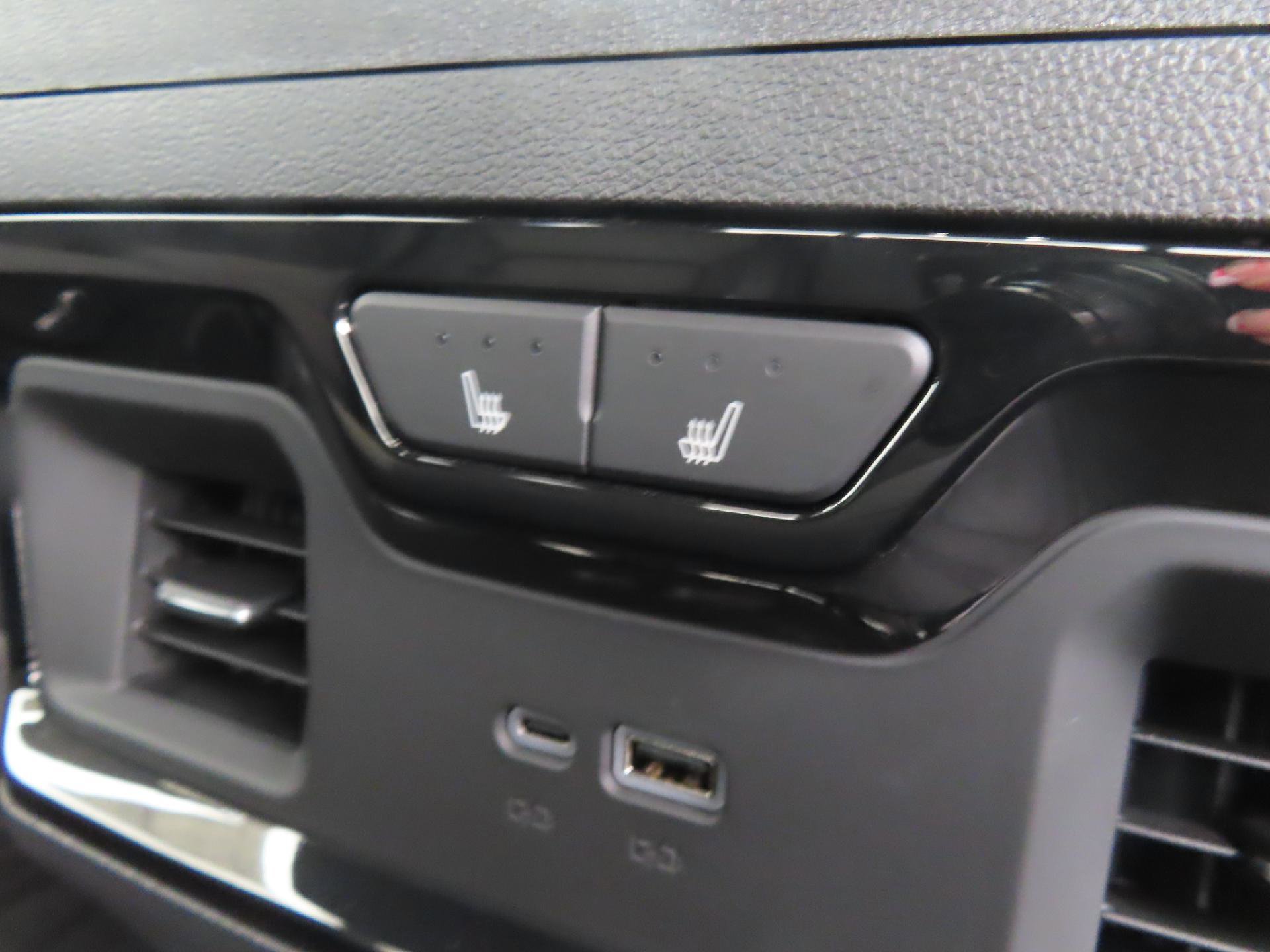 New 2026 Chevrolet Silverado 1500 ZR2 w/ Dark Appearance Package image 42