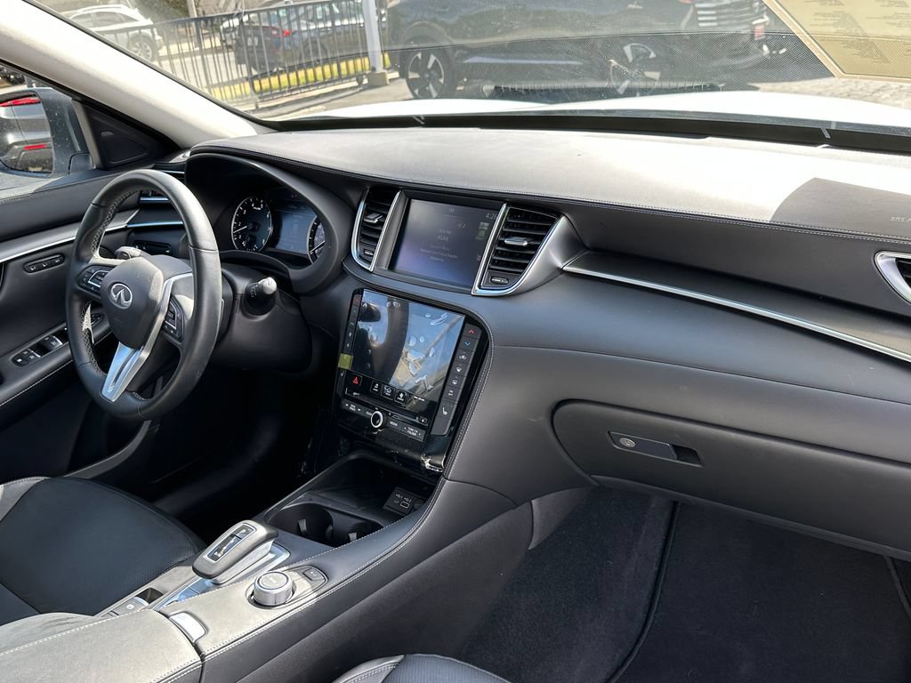 Used 2025 INFINITI QX50 Luxe AWD/4WD image 14