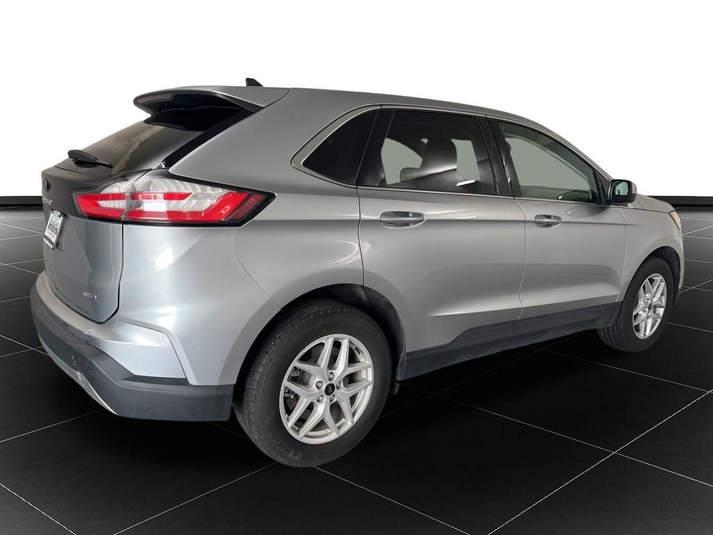 Used 2024 Ford Edge SEL image 5
