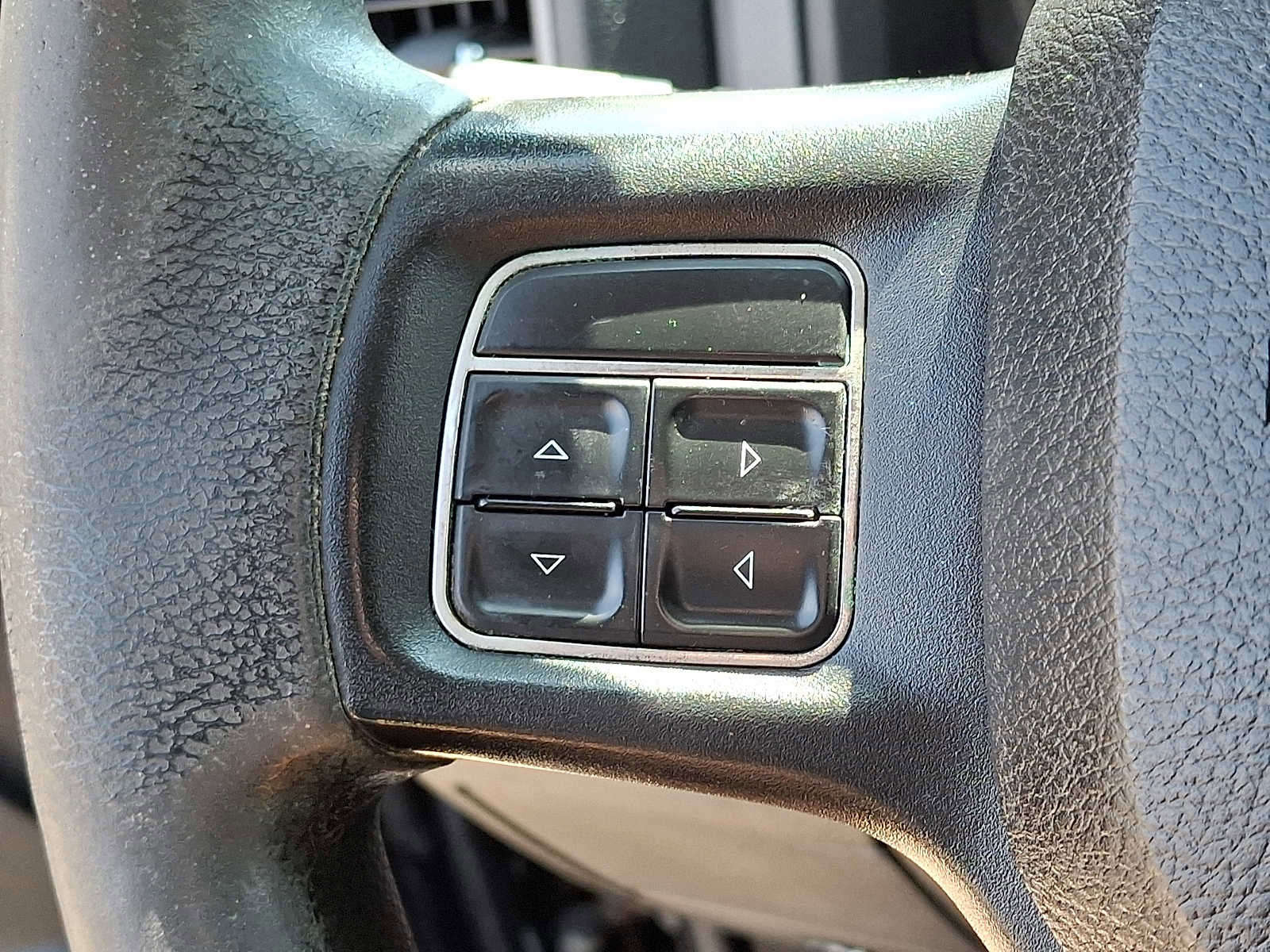 Used 2013 RAM 1500 Express image 19