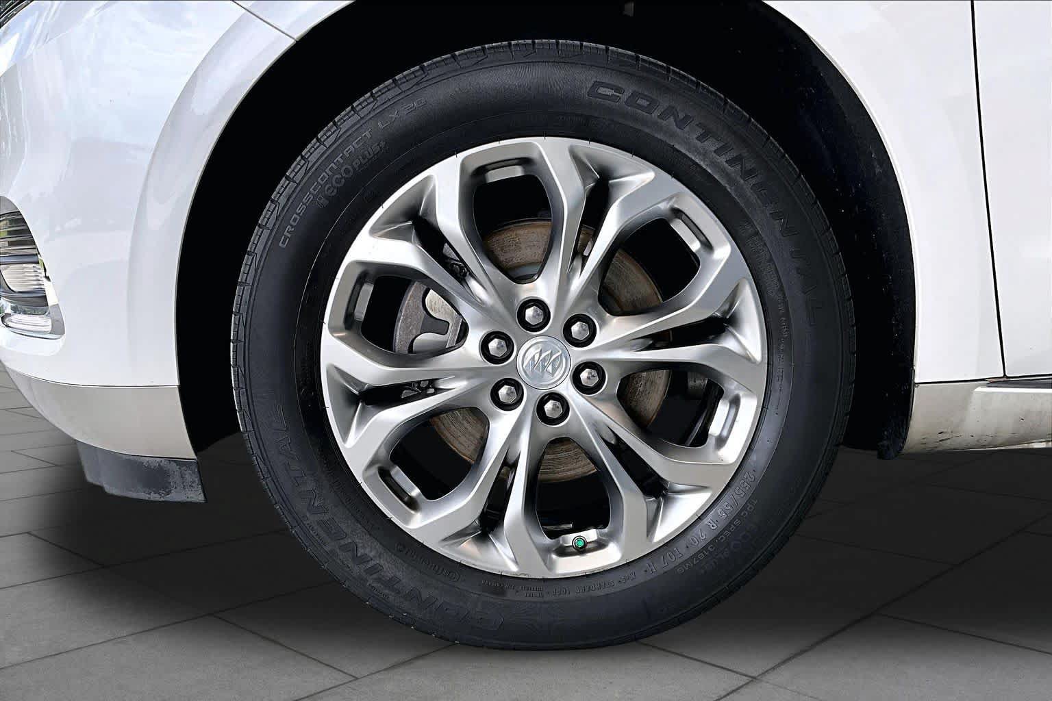 Used 2019 Buick Enclave Avenir w/ Avenir Technology Package AWD/4WD image 10