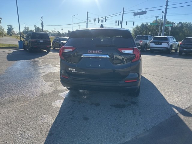 Used 2024 GMC Terrain SLE image 15