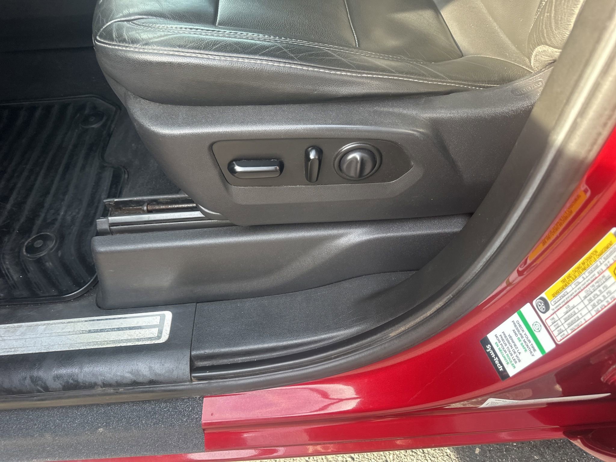 Used 2019 Chevrolet Silverado 1500 RST image 16