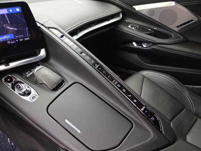 Used 2021 Chevrolet Corvette Stingray Preferred Cpe w/ Z51 Performance Package RWD image 24