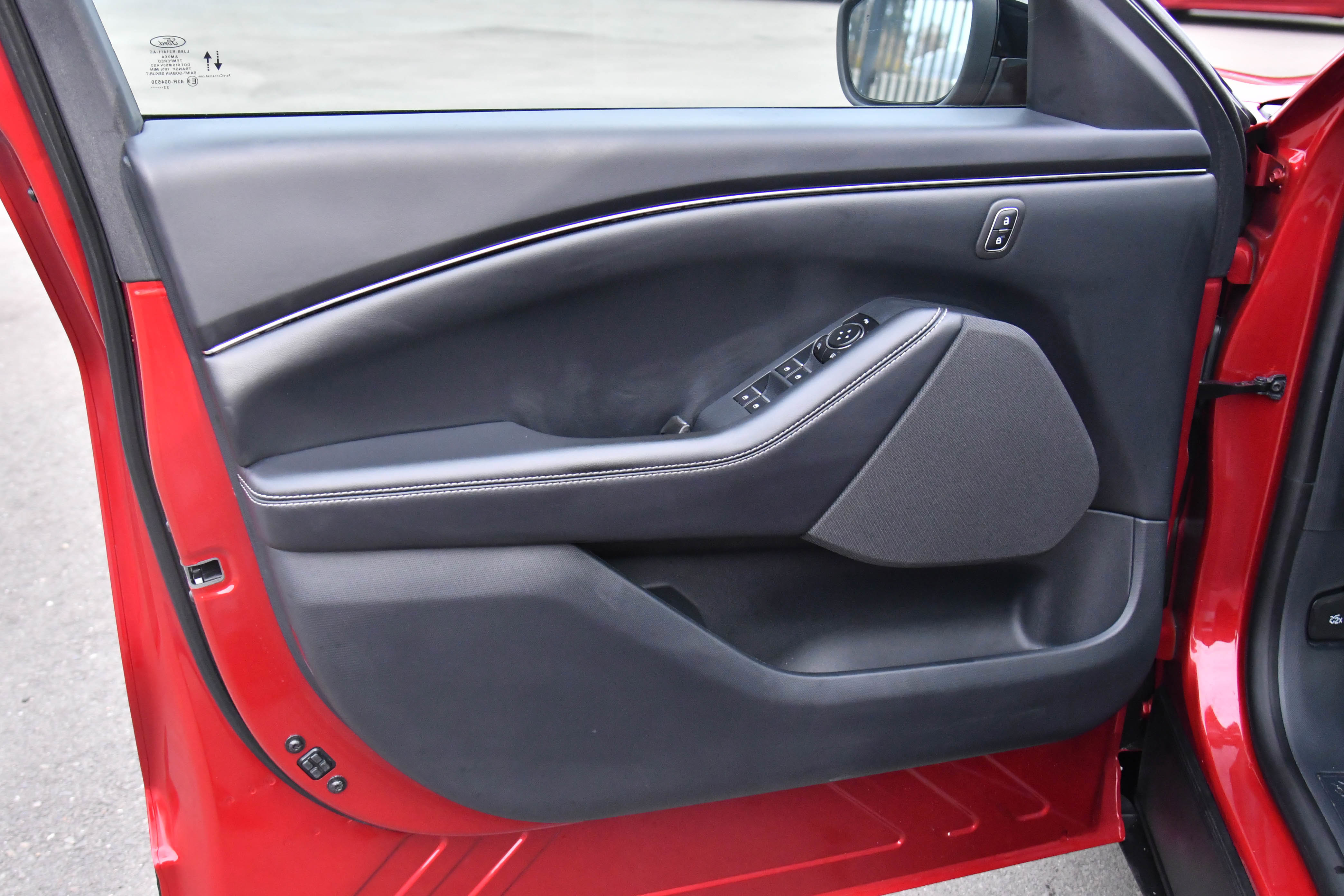 Used 2023 Ford Mustang Mach-E Select image 14