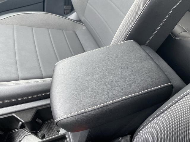 Used 2023 Volkswagen Taos SE image 18