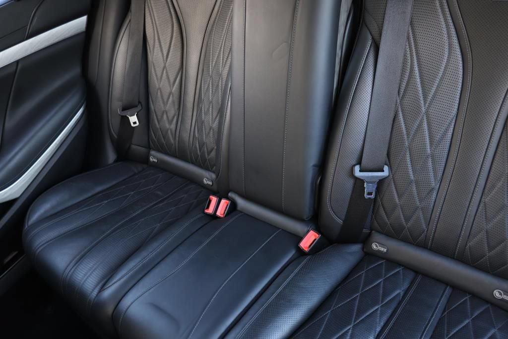 Used 2015 Mercedes-Benz S 63 AMG 4MATIC Sedan image 72