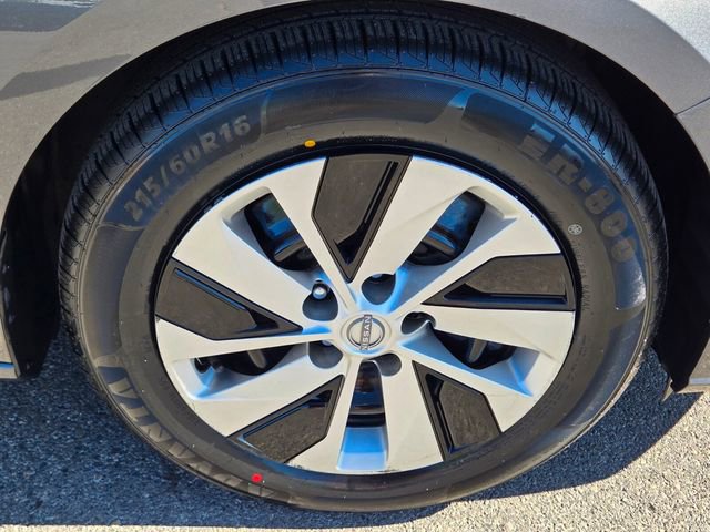 Used 2024 Nissan Altima 2.5 S image 9