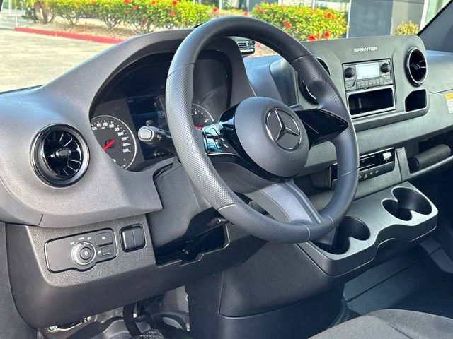 Used 2026 Mercedes-Benz Sprinter 2500 image 13