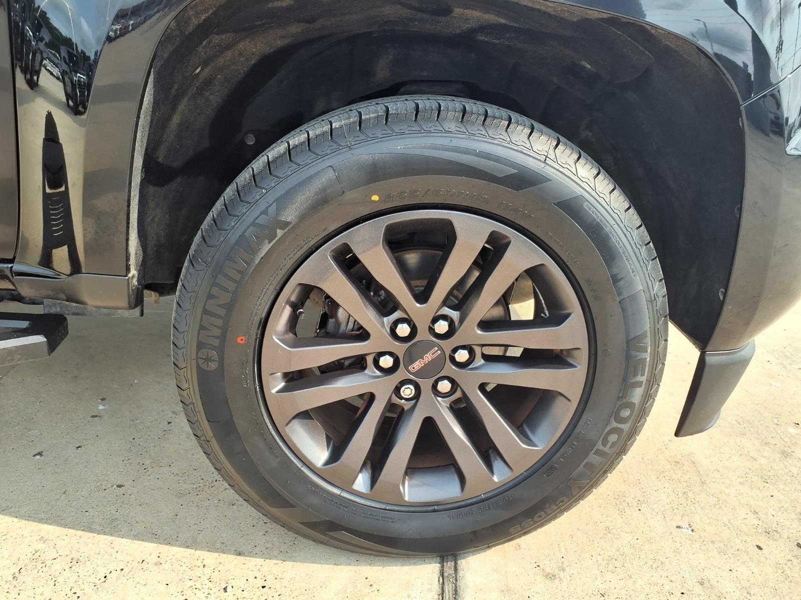Used 2019 GMC Canyon SLE w/ Elevation Edition RWD image 9