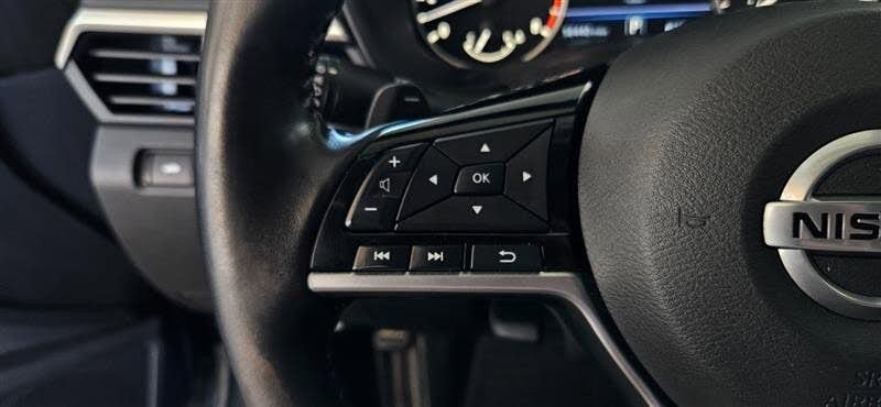 Used 2020 Nissan Altima 2.5 SR w/ Premium Package image 11