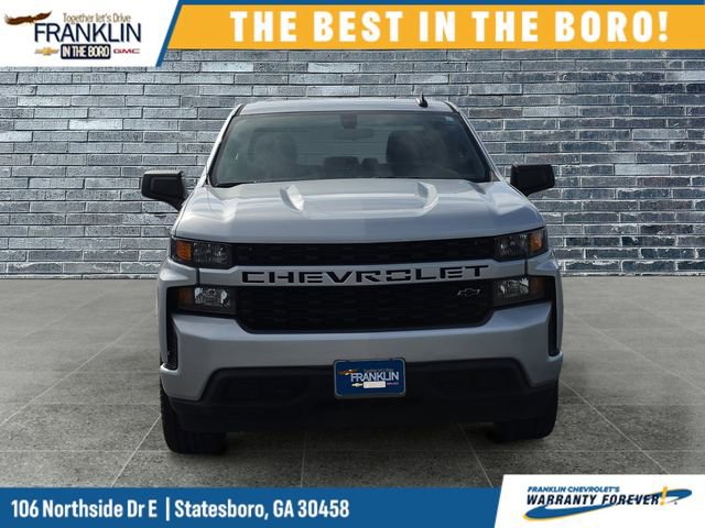 Used 2022 Chevrolet Silverado 1500 Custom w/ LPO, Blackout Package RWD image 9