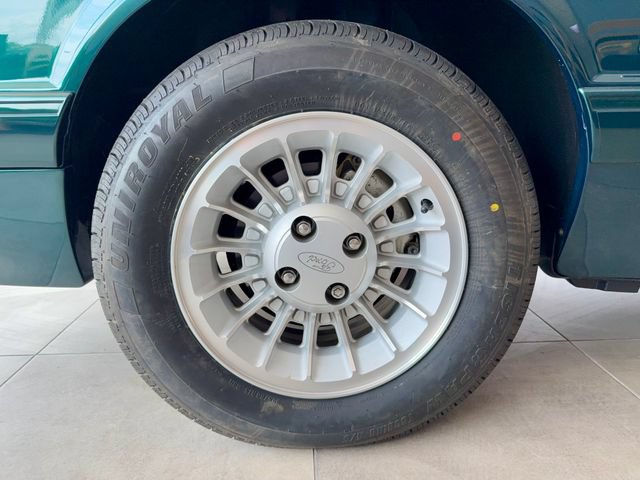 Used 1990 Ford Mustang LX RWD image 17