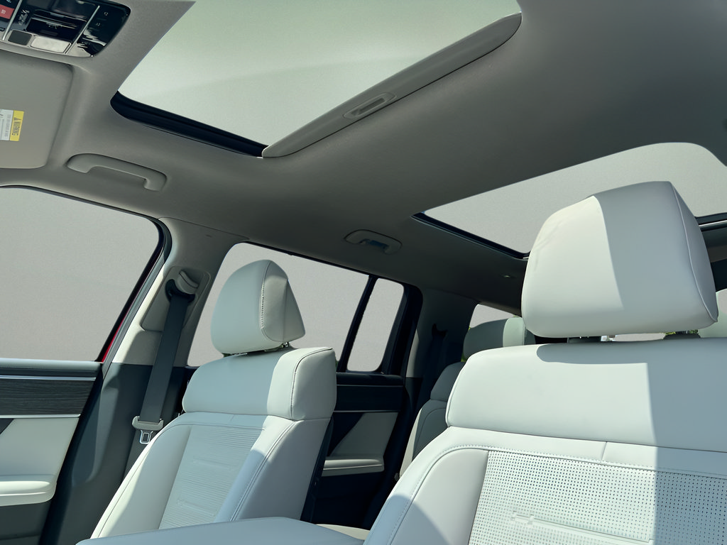 New 2026 Hyundai Santa Fe Limited AWD/4WD image 13