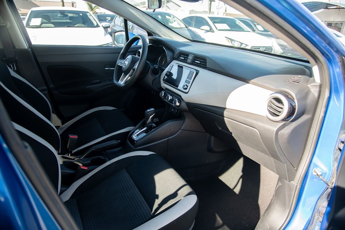 Used 2021 Nissan Versa SV image 10