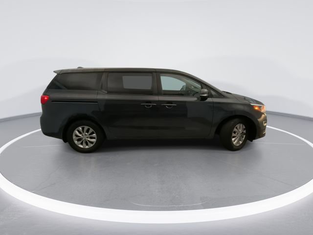 Used 2021 Kia Sedona LX image 5