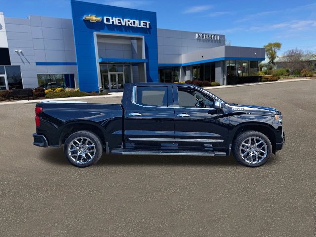 Used 2025 Chevrolet Silverado 1500 High Country w/ Technology Package AWD/4WD image 28
