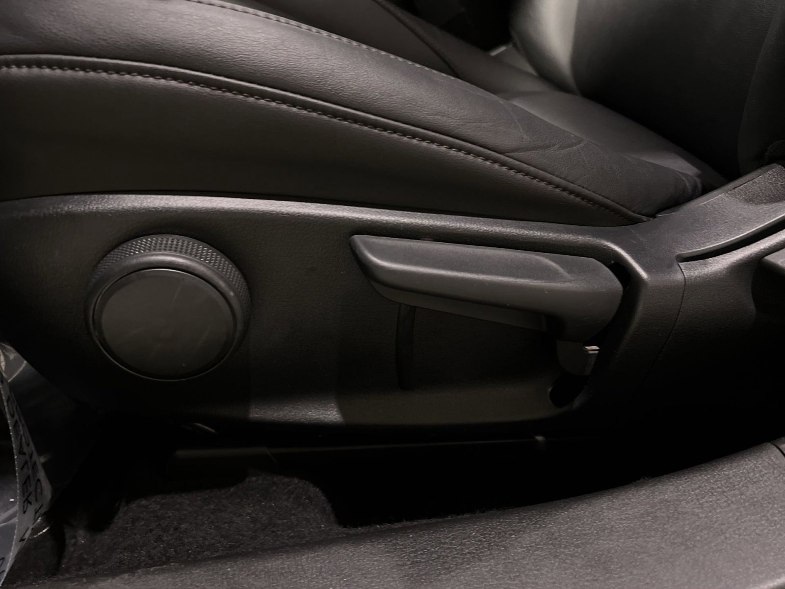 Used 2024 MAZDA MAZDA3 s FWD image 27