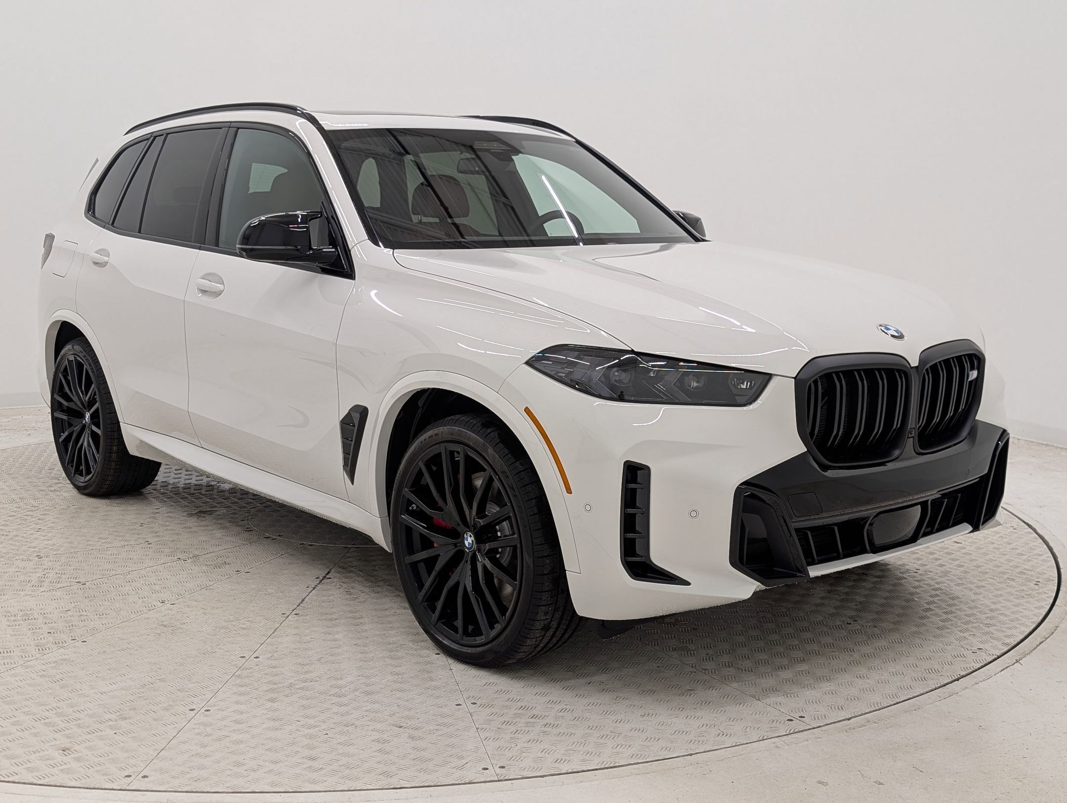 New 2026 BMW X5 M60i image 7