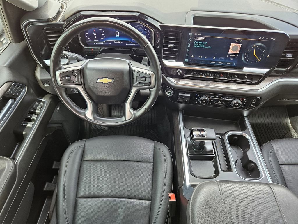 Used 2024 Chevrolet Silverado 1500 LTZ AWD/4WD image 32
