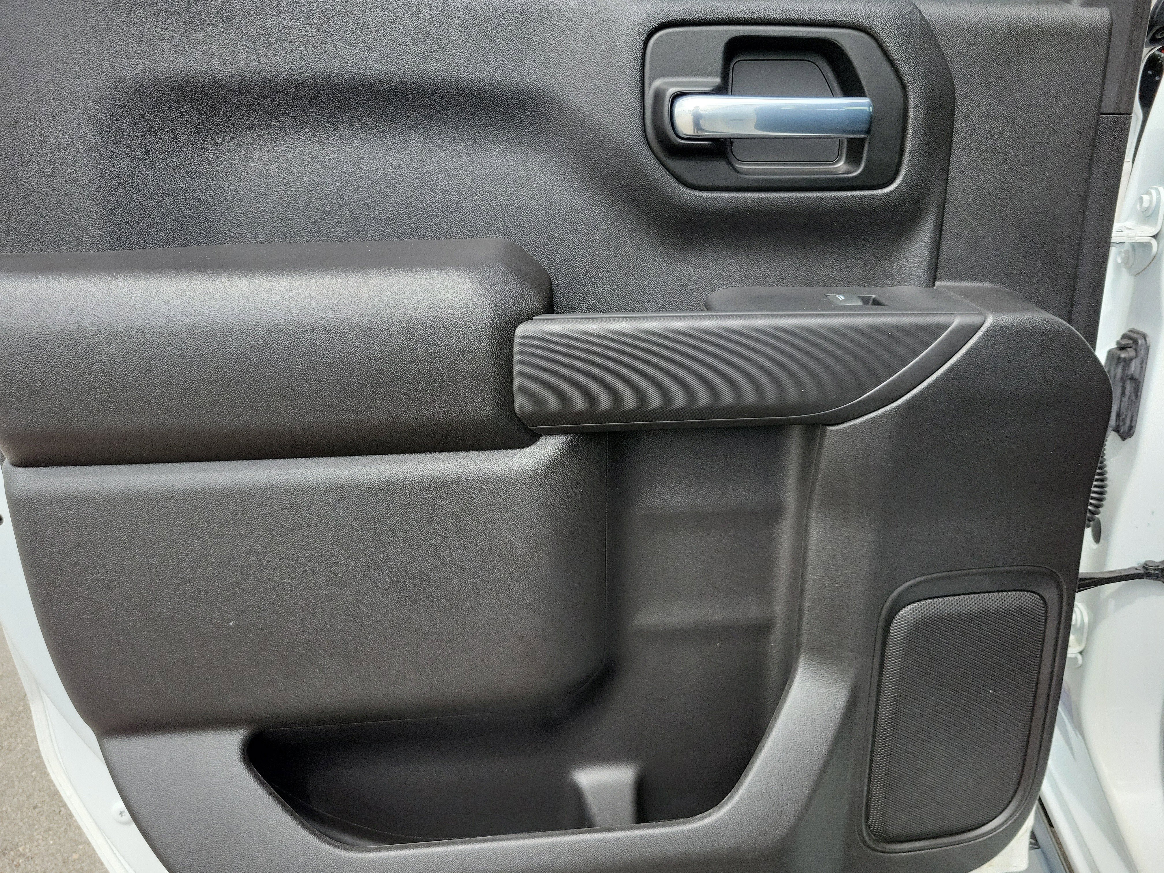Used 2022 Chevrolet Silverado 1500 Custom RWD image 25