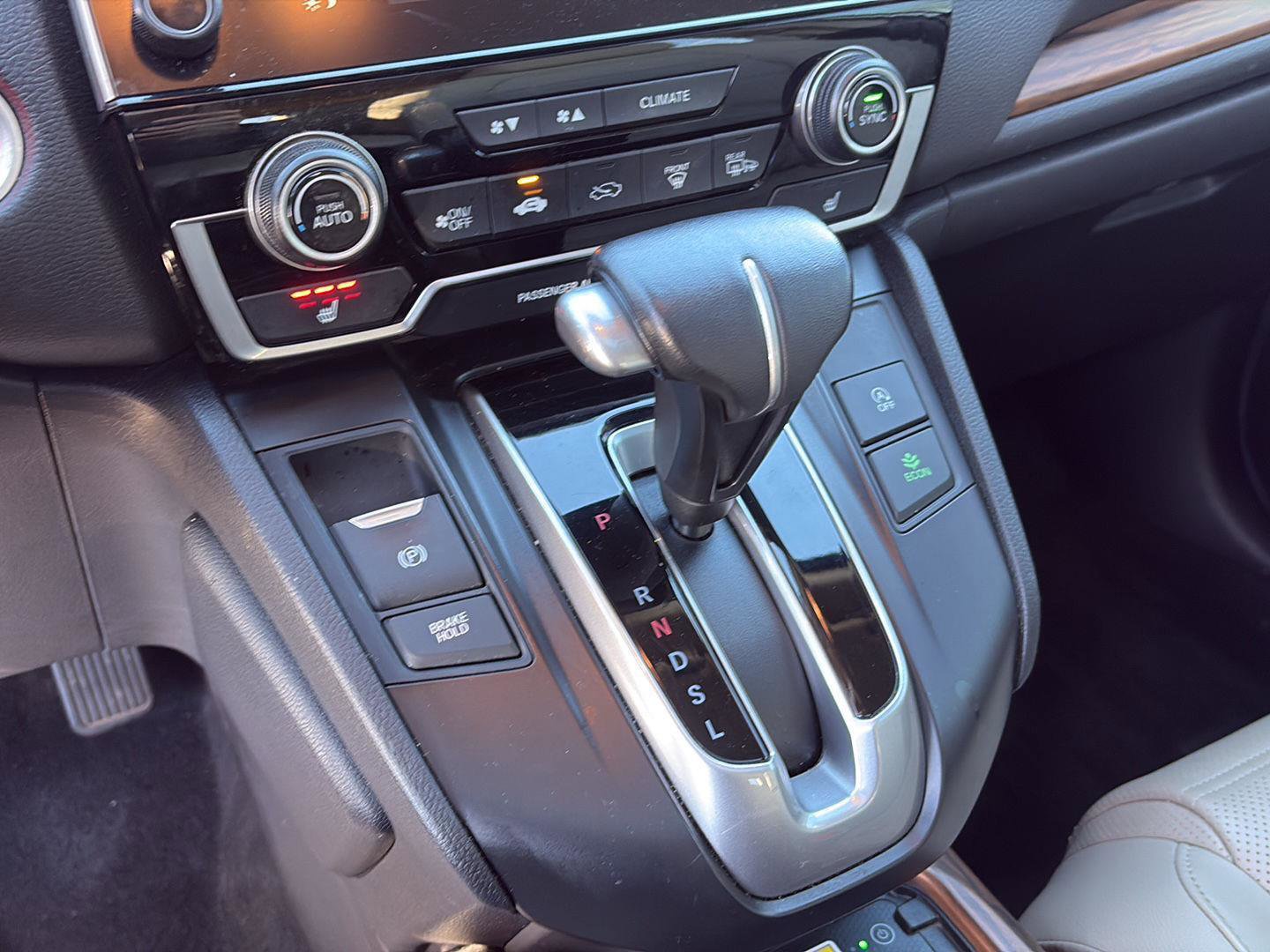 Used 2022 Honda CR-V Touring image 14