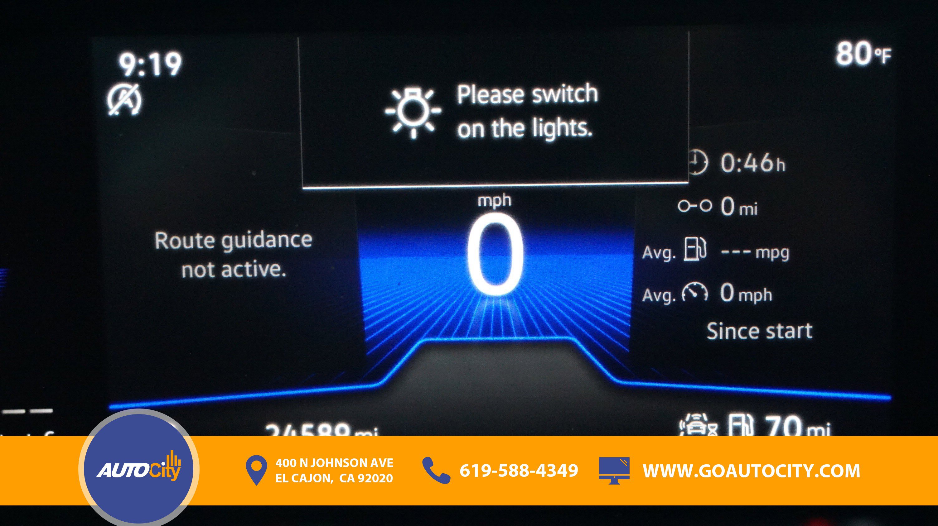 Used 2023 Volkswagen Tiguan SE w/ Panoramic Sunroof Package image 3