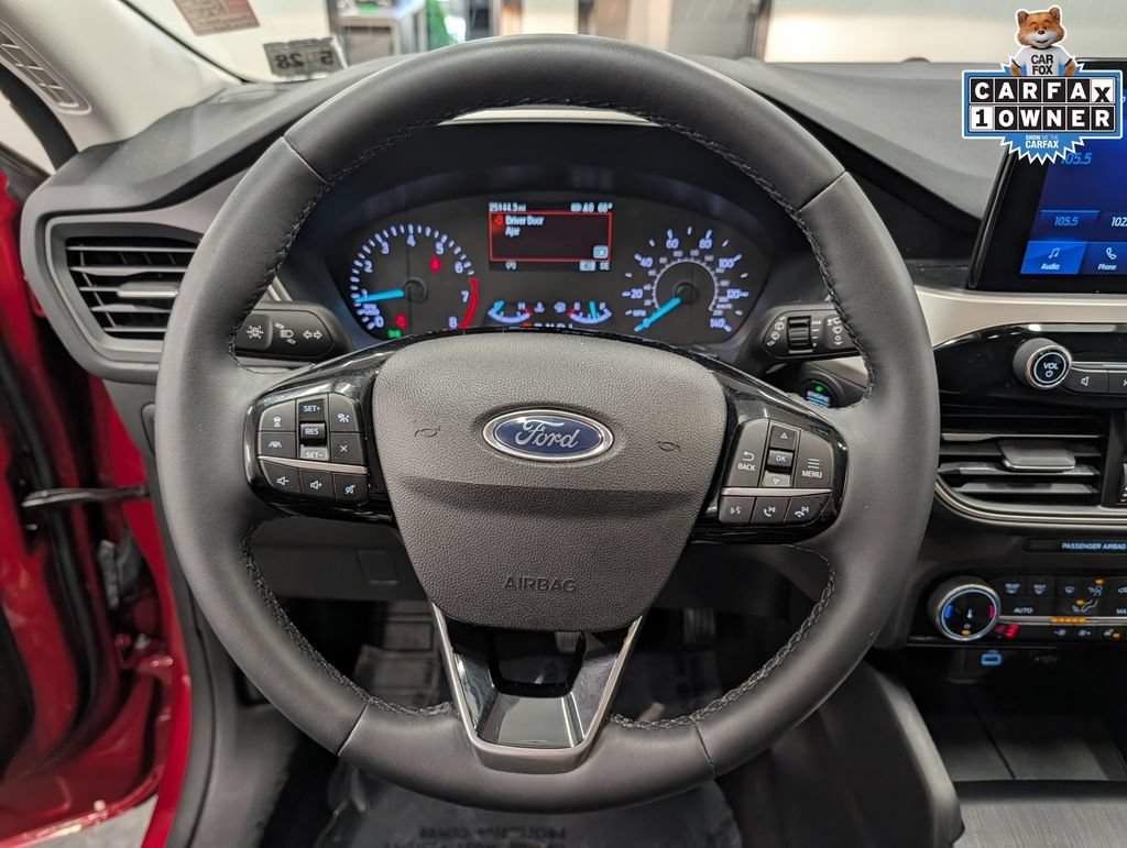 Used 2022 Ford Escape SE w/ SE Sport Appearance Package AWD/4WD image 23
