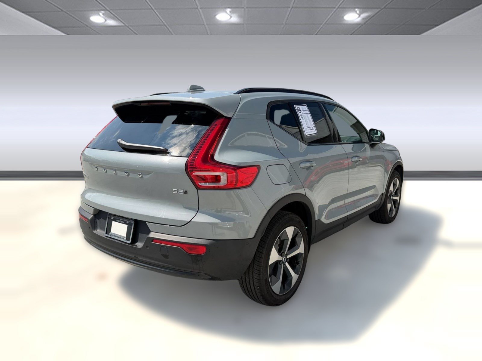 Certified 2026 Volvo XC40 B5 Plus w/ Protection Package Premier AWD/4WD image 9