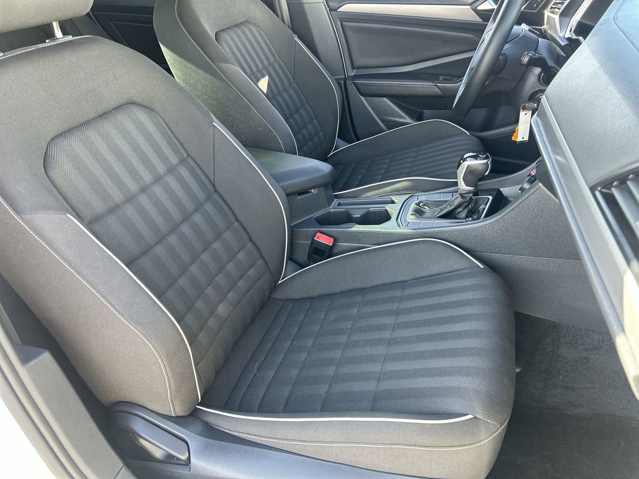 Certified 2024 Volkswagen Jetta Sport FWD image 8