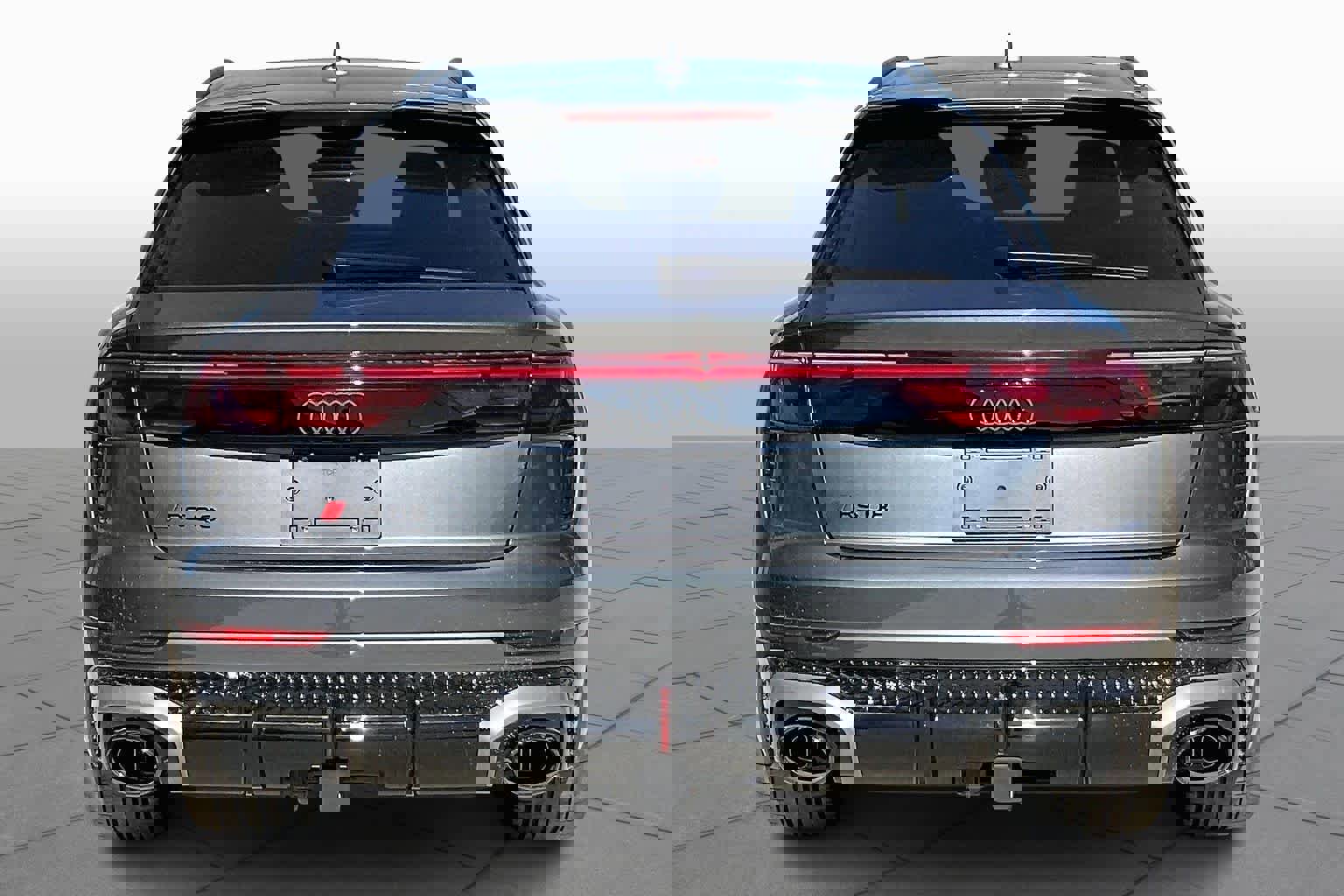 New 2026 Audi RS Q8 performance image 4