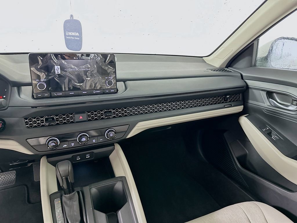 Used 2025 Honda Accord LX image 20