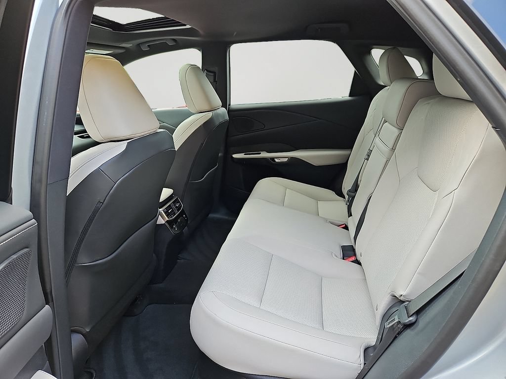 Used 2024 Lexus RX 350 Premium w/ Accessory Package (Z1) AWD/4WD image 9