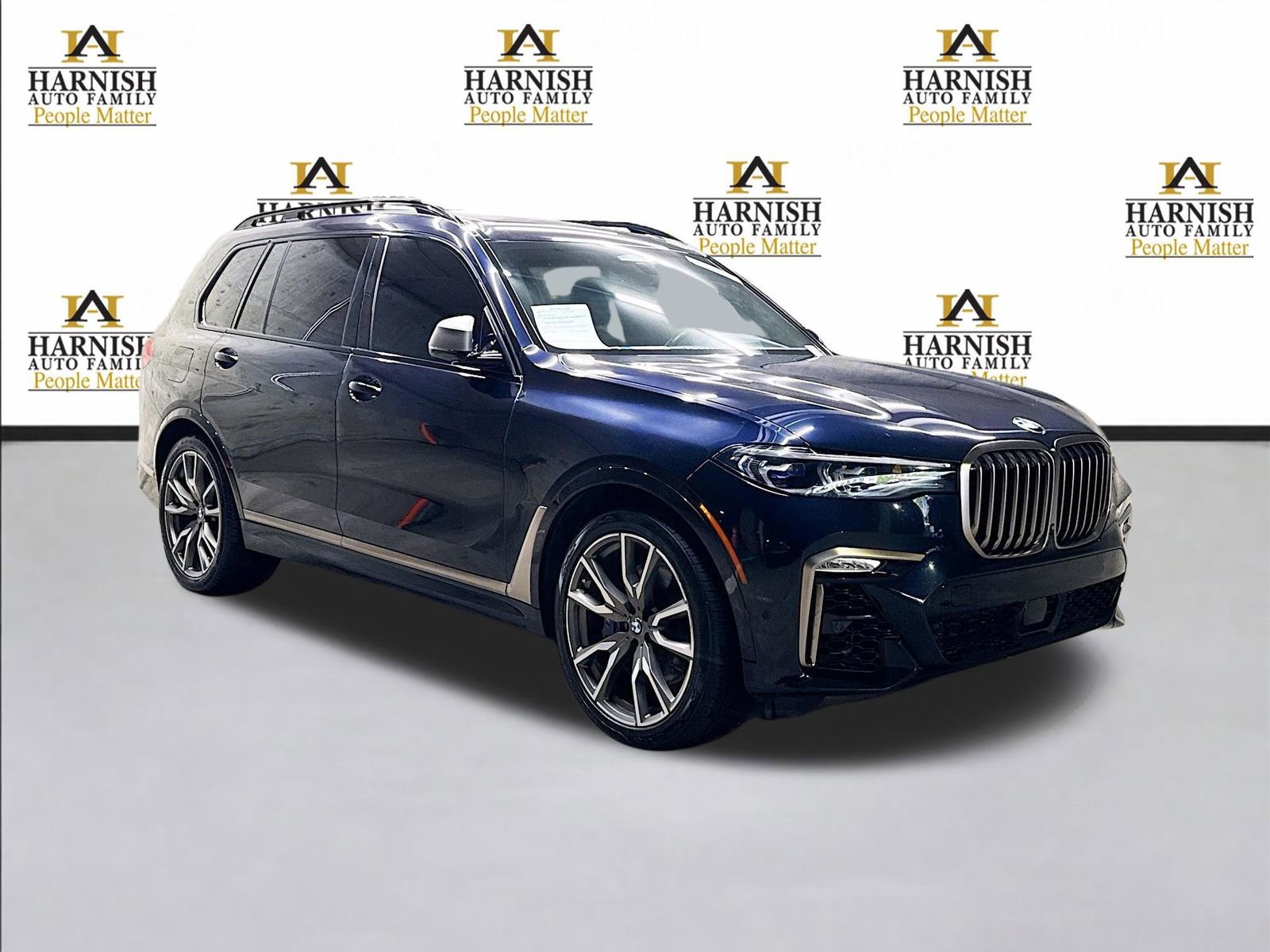 Used 2020 BMW X7 M50i w/ Dynamic Handling Package video 3