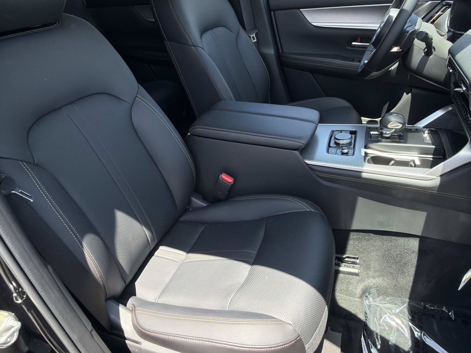New 2026 MAZDA CX-90 Plug-In Hybrid w/ Preferred AWD/4WD image 23