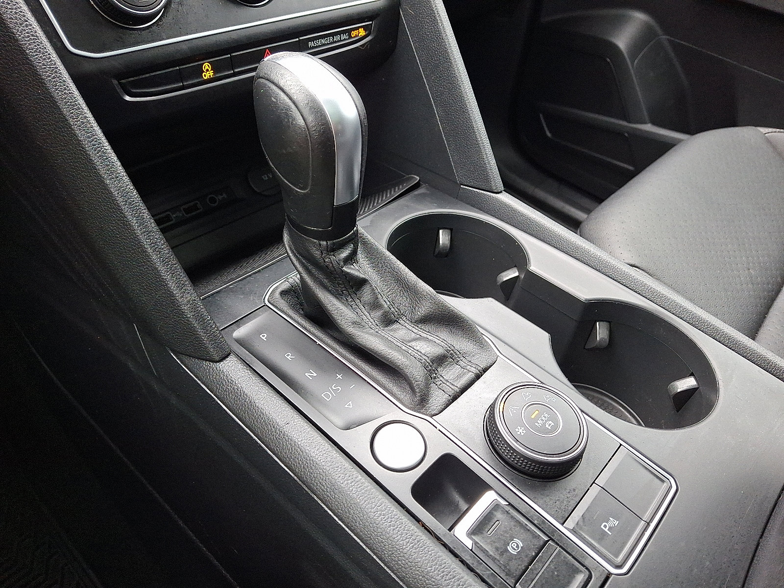 Used 2021 Volkswagen Atlas SE w/ Panoramic Sunroof Package image 15