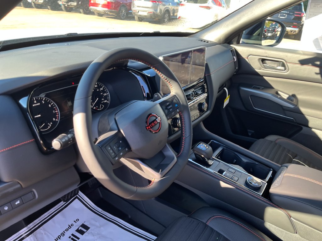 New 2026 Nissan Pathfinder Rock Creek w/ Rock Creek Premium Package AWD/4WD image 14