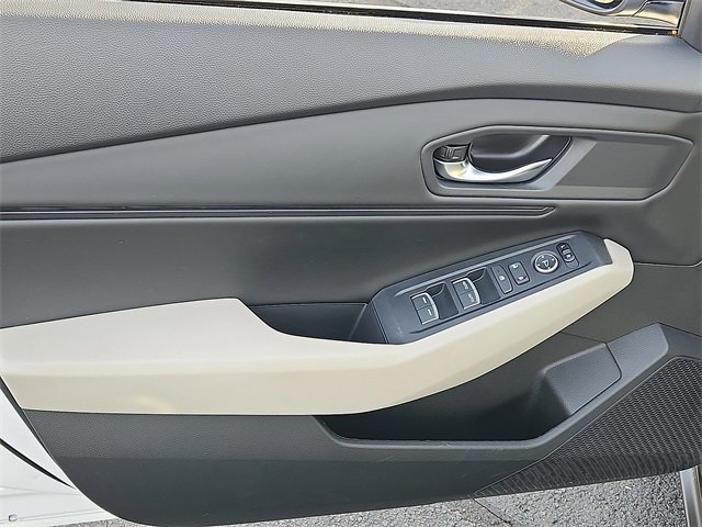 Used 2024 Honda Accord EX image 12