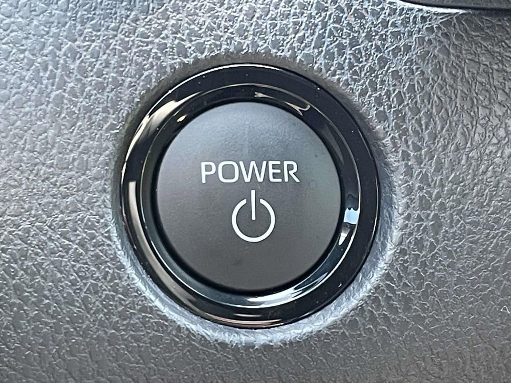 Used 2026 Toyota Camry SE w/ Multimedia Upgrade Package image 23