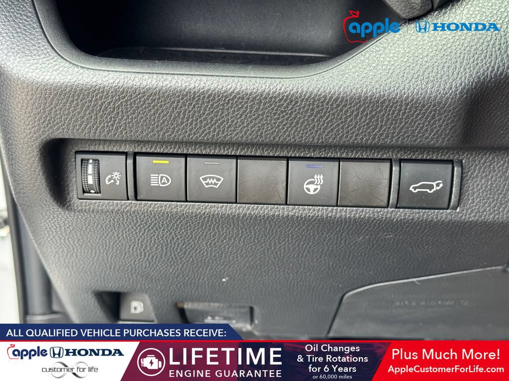 Used 2023 Toyota RAV4 XLE Premium AWD/4WD image 33