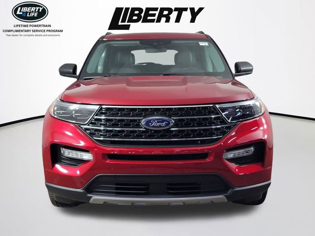 Used 2024 Ford Explorer XLT w/ Equipment Group 202A AWD/4WD image 8