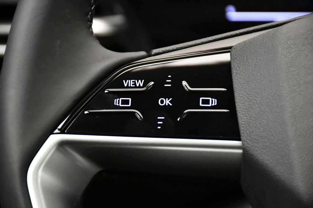 Used 2025 Audi Q5 Premium w/ Convenience Package image 22