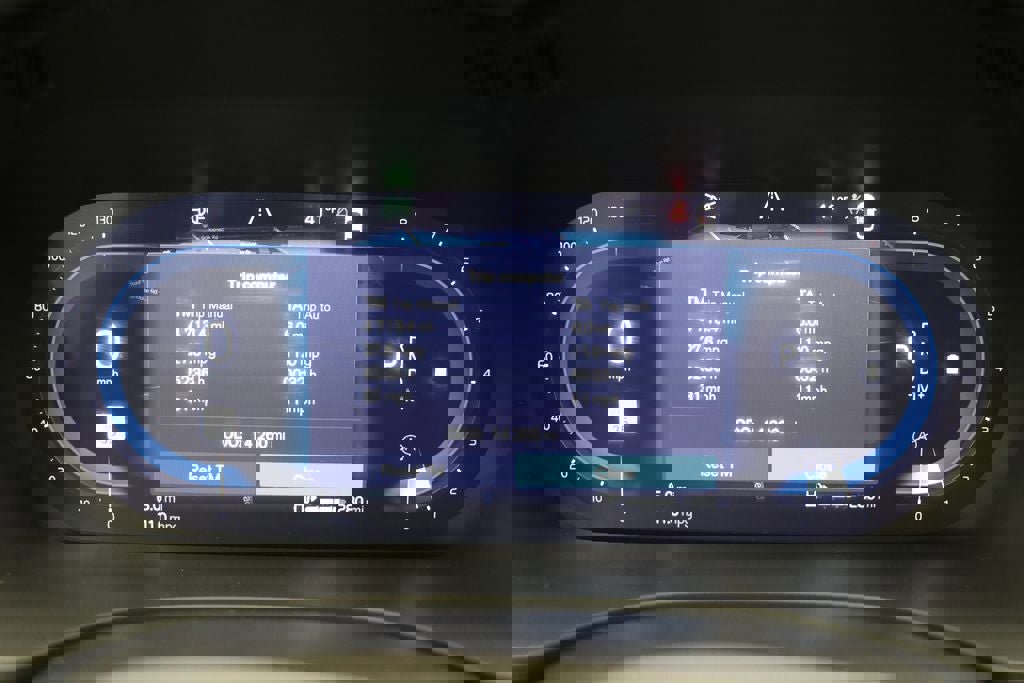 Used 2025 Volvo XC60 B5 Core AWD/4WD image 21