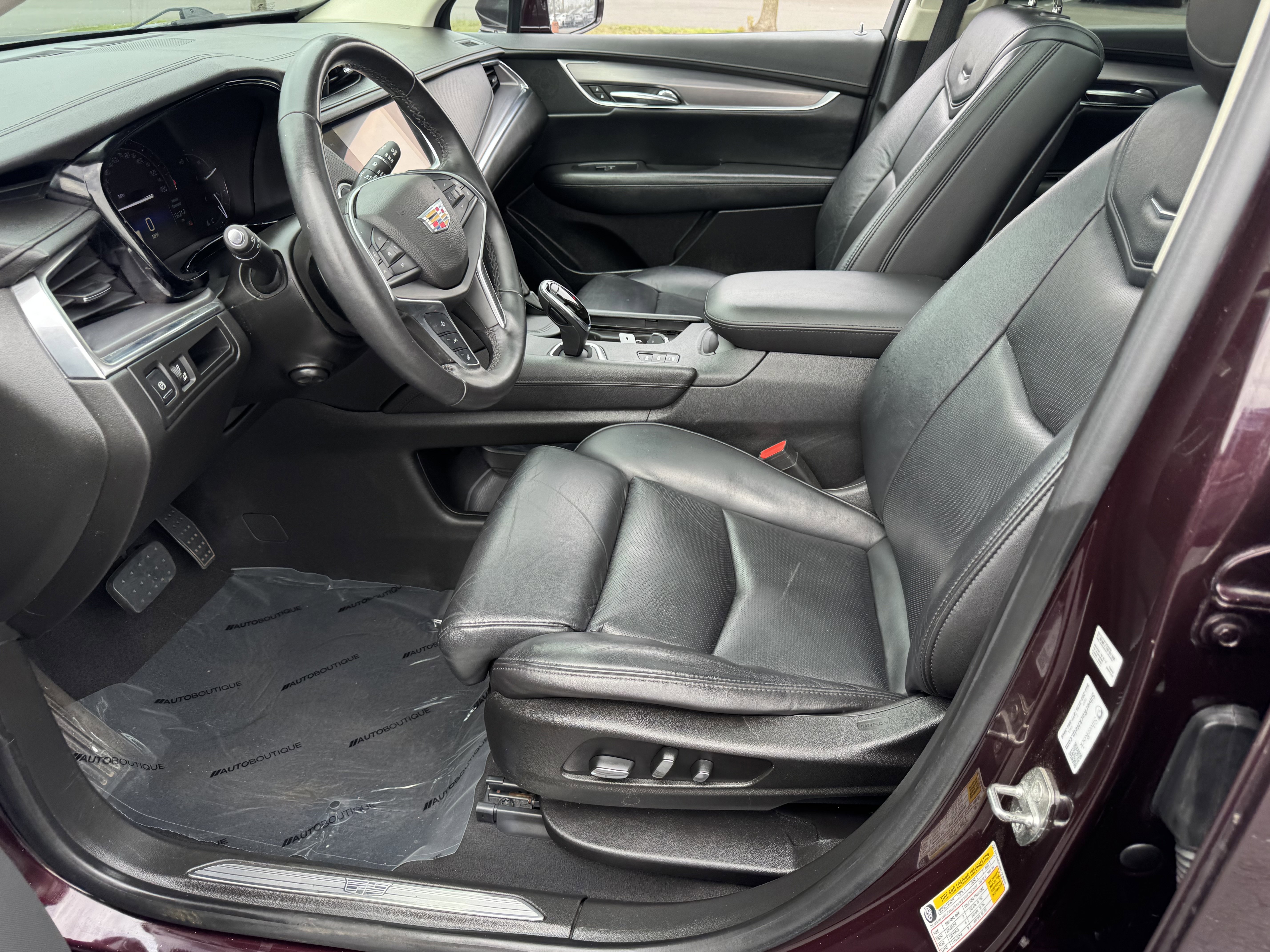 Used 2017 Cadillac XT5 Luxury w/ Driver Awareness Package image 31