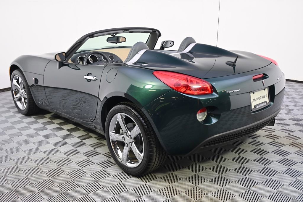 Used 2007 Pontiac Solstice Convertible w/ Premium Package RWD image 12